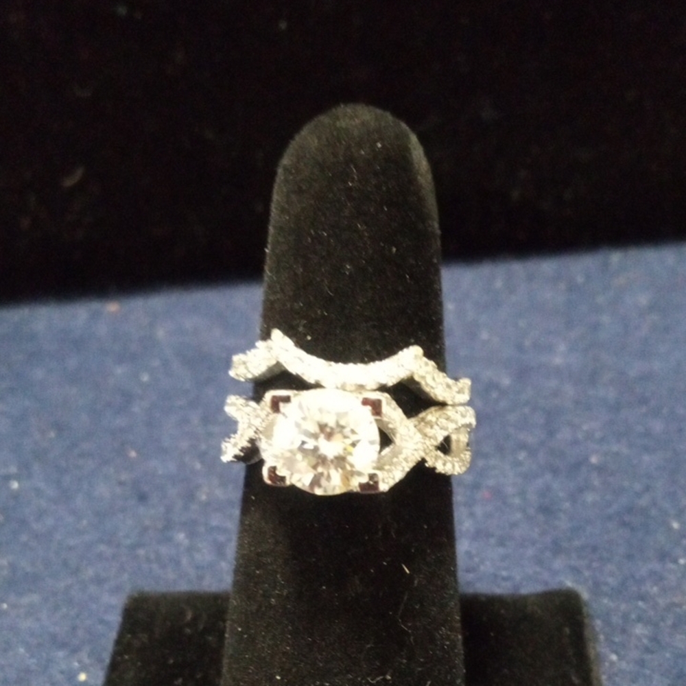 Elegant Sterling Silver Moissanite Engagement Set Of Rings Size 7